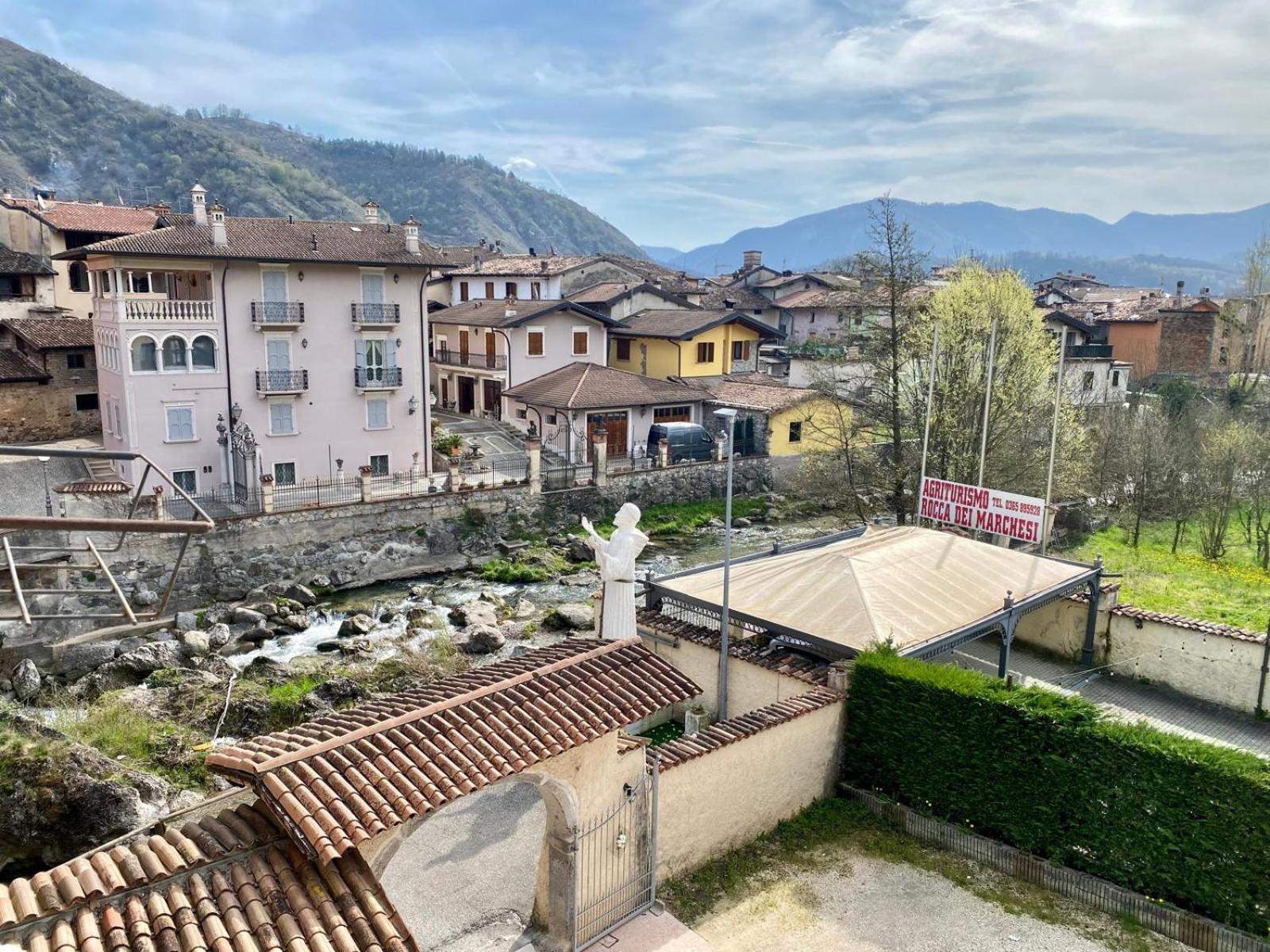 Agriturismo Rocca Dei Marchesi 사비오 치에세 외부 사진